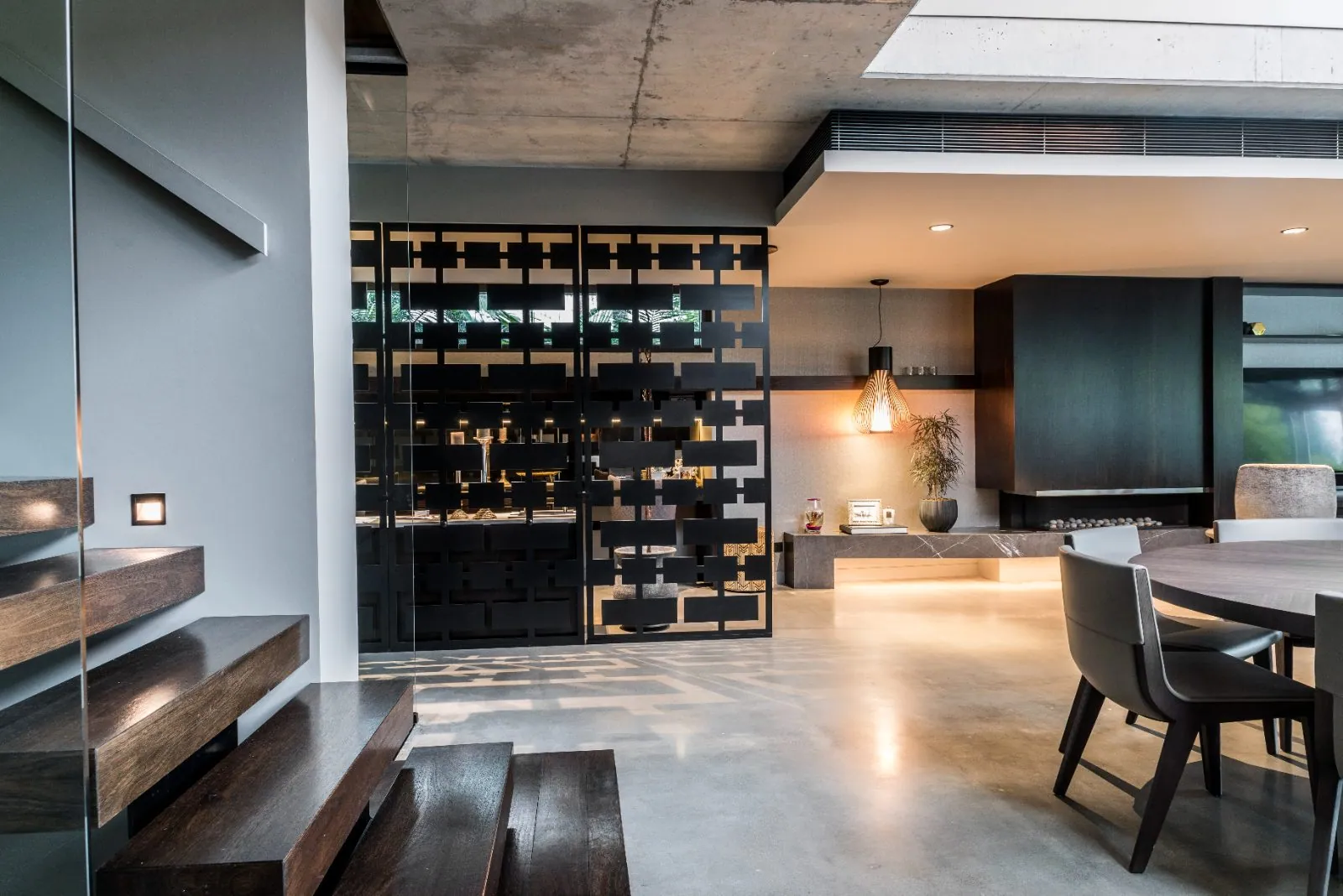 Nil exposure matte polished concrete floor in an architecturally designed home on Molonga Terrace, Graceville Brisbane (14)