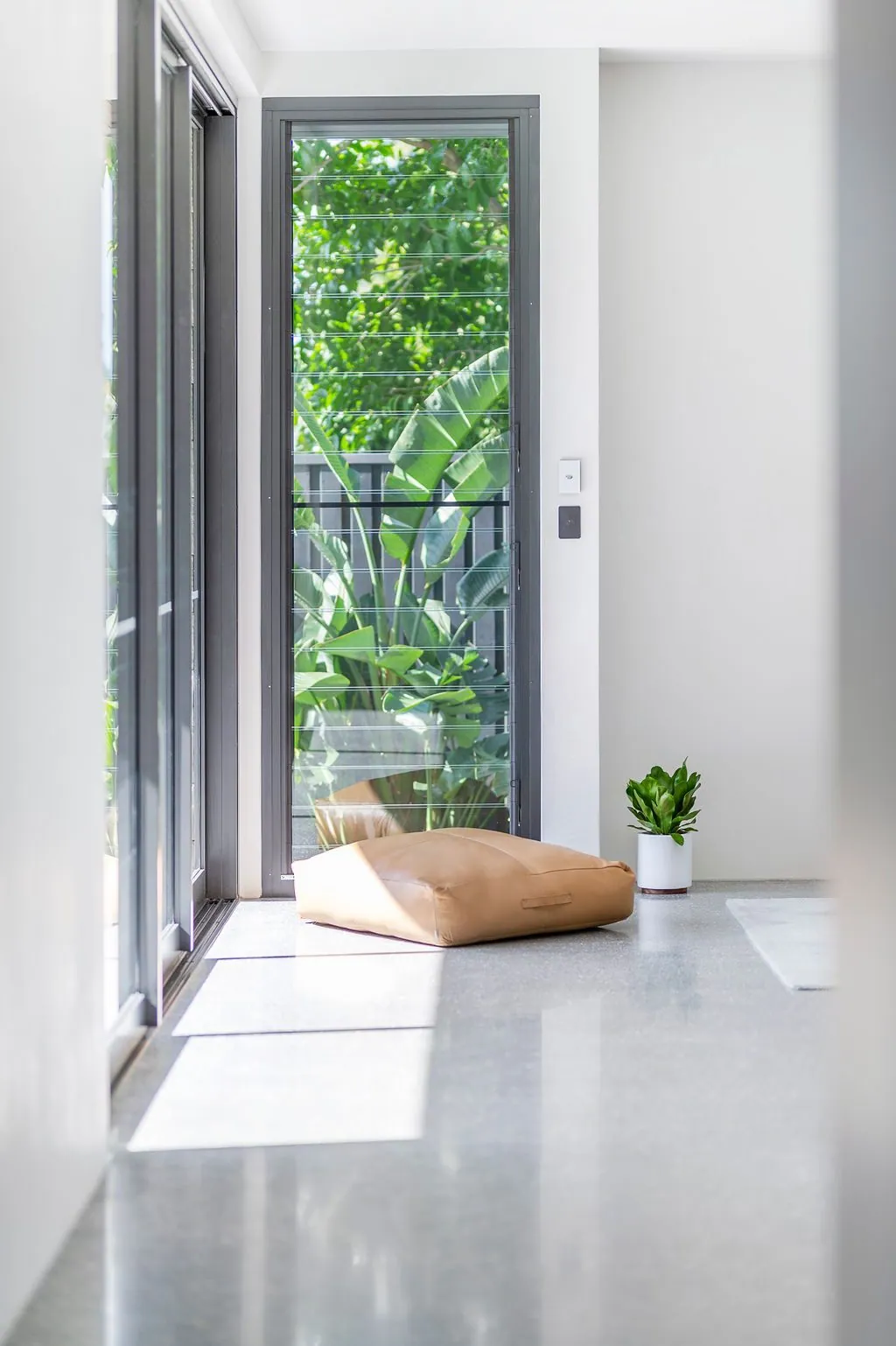 Mechanically polished concrete floor at the K2 Projects home, Hawthorne Brisbane - photo 4