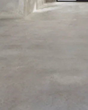Matte gloss level concrete floor