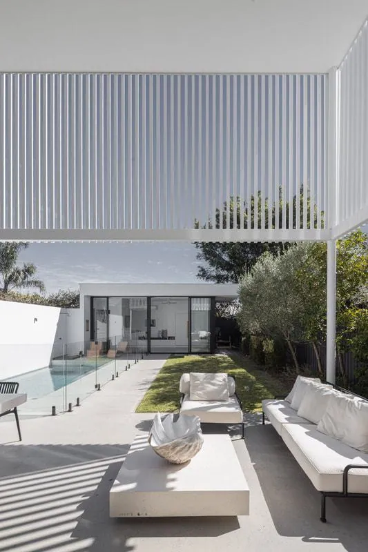 Concrete pool coping and edge at a Brisbane home