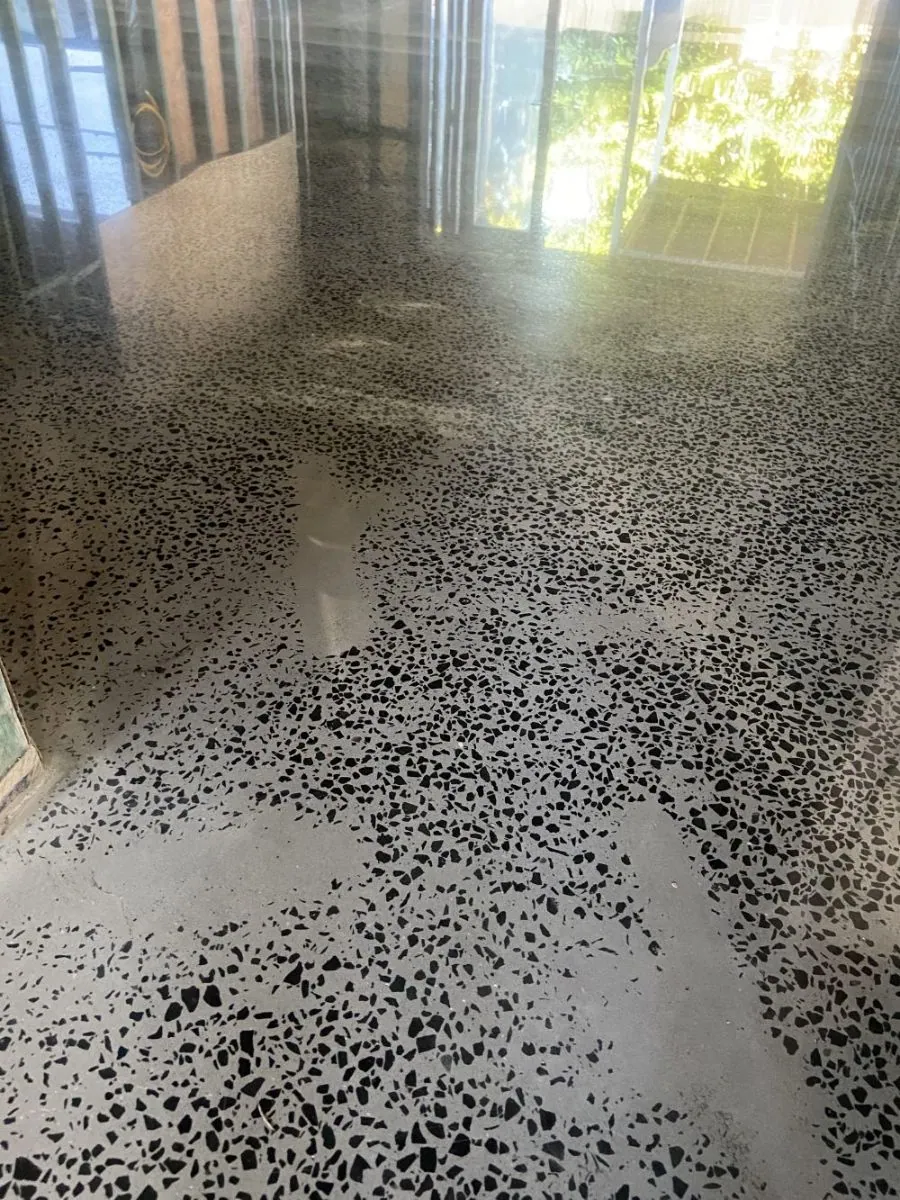 Helicopter / power trowel marks