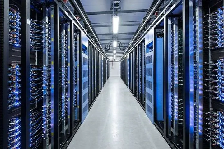 Polished concrete floor in a data centre server aisle in Brisbane