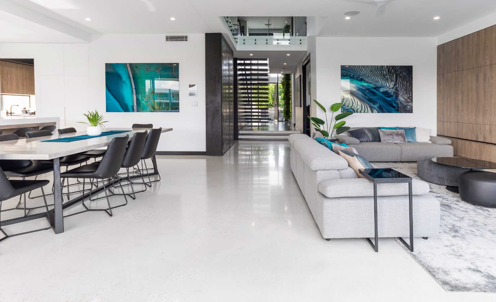 OzGrind Feather / Microcement concrete floor