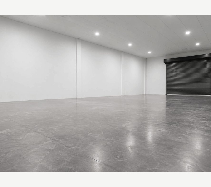 Large commercial unit floor with a surface polish Brisbane